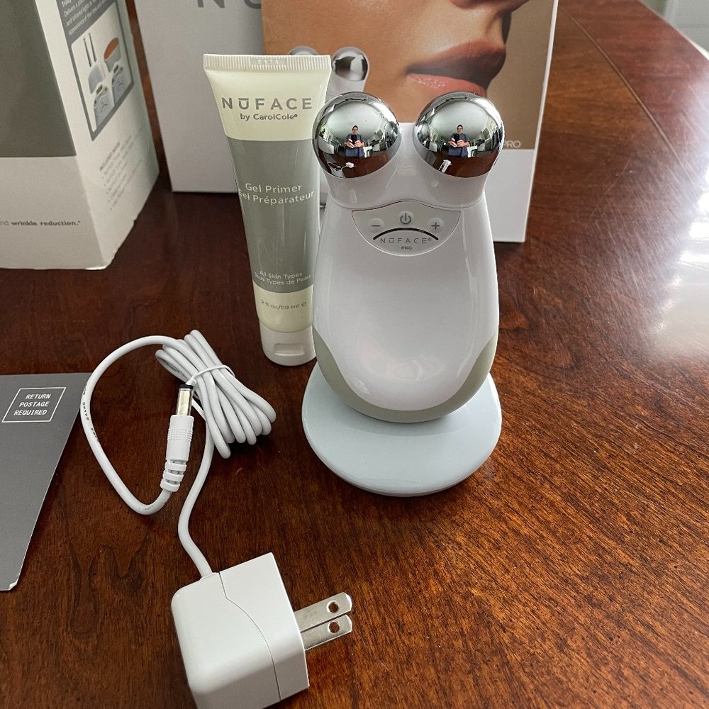 NuFace Trinity Pro Facial Trainer Kit